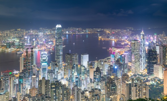香港の夜景を大満喫！ビクトリアピークからの100万ドルの夜景観賞とビクトリアハーバーの壮大な夜景鑑賞ツアー＜日本語ガイド＞